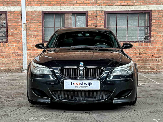 Bmw m5 5.0 v10 e60 507pk 2008 5-serie youngtimer - afbeelding 34 van  53