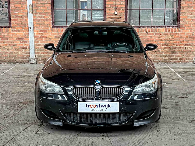 Bmw m5 5.0 v10 e60 507pk 2008 5-serie youngtimer - afbeelding 45 van  53