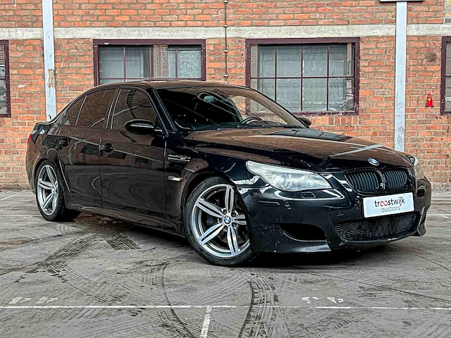 Bmw m5 5.0 v10 e60 507pk 2008 5-serie youngtimer - afbeelding 51 van  53