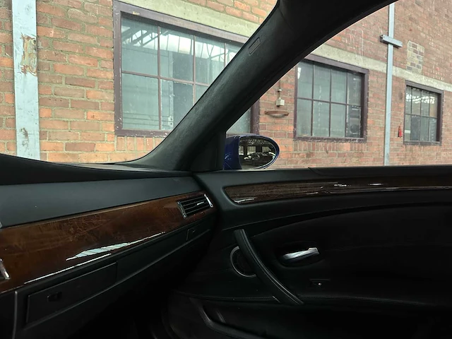 Bmw m5 5.0 v10 e60 507pk 2008 5-serie youngtimer - afbeelding 16 van  40