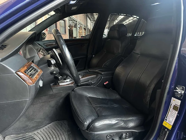 Bmw m5 5.0 v10 e60 507pk 2008 5-serie youngtimer - afbeelding 29 van  40