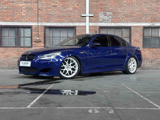 Bmw m5 5.0 v10 e60 507pk 2008 5-serie youngtimer - afbeelding 23 van  40