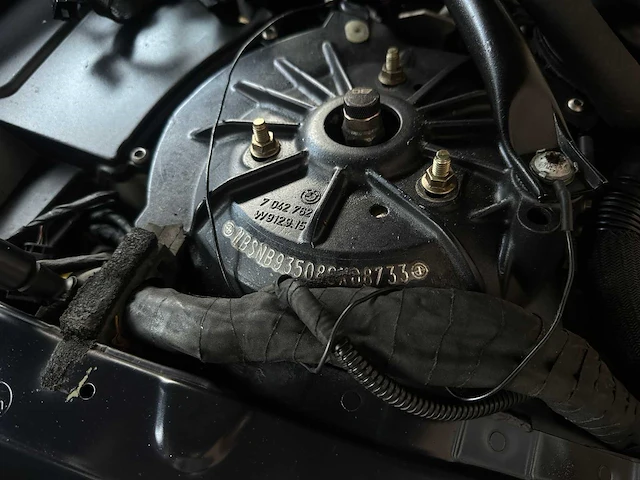 Bmw m5 5.0 v10 e60 507pk 2008 5-serie youngtimer - afbeelding 35 van  40