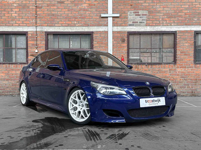 Bmw m5 5.0 v10 e60 507pk 2008 5-serie youngtimer - afbeelding 36 van  40
