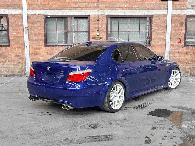 Bmw m5 5.0 v10 e60 507pk 2008 5-serie youngtimer - afbeelding 39 van  40