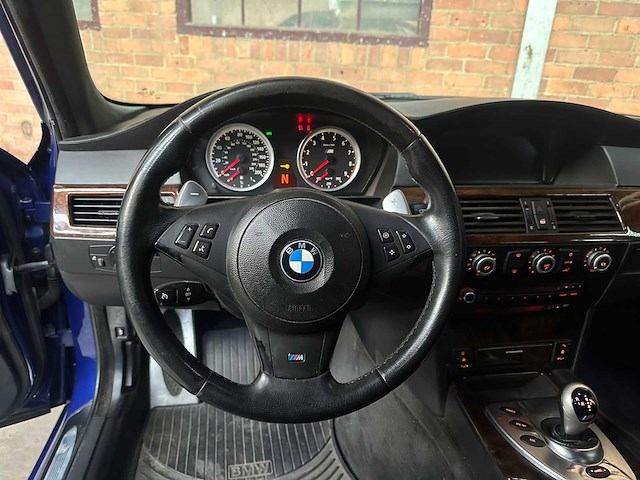Bmw m5 5.0 v10 e60 507pk 2008 5-serie youngtimer - afbeelding 4 van  40