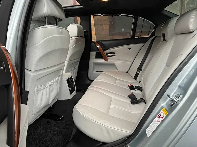 Bmw m5 e60 5.0 v10 507pk 2006 -youngtimer- - afbeelding 27 van  60