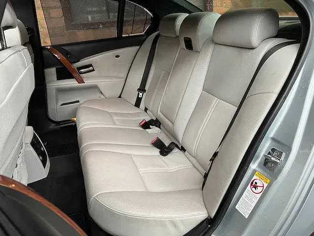 Bmw m5 e60 5.0 v10 507pk 2006 -youngtimer- - afbeelding 28 van  60