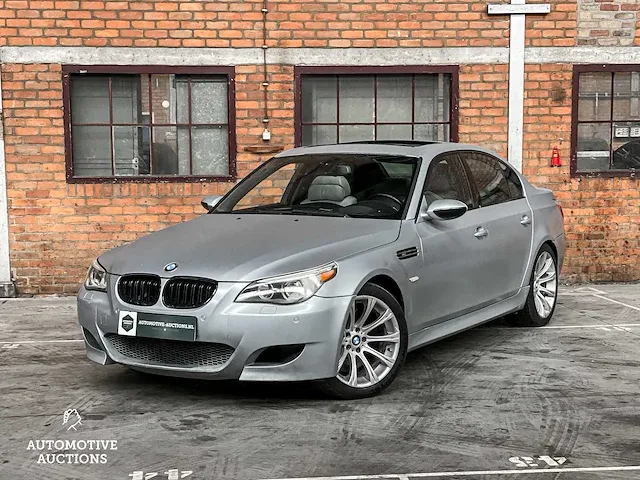 Bmw m5 e60 5.0 v10 507pk 2006 -youngtimer- - afbeelding 2 van  60