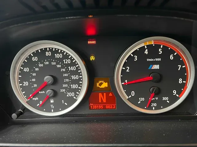 Bmw m5 e60 5.0 v10 507pk 2006 -youngtimer- - afbeelding 32 van  60