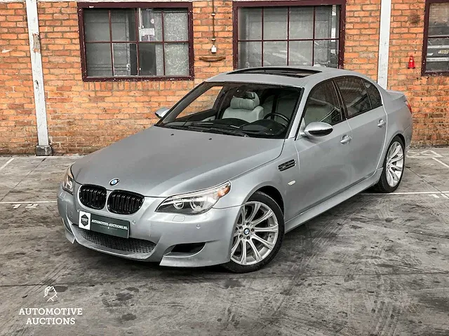 Bmw m5 e60 5.0 v10 507pk 2006 -youngtimer- - afbeelding 3 van  60
