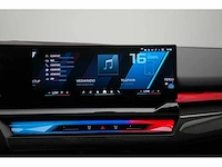Bmw m5 touring 4.4 v8 hybride 728pk automaat 2025 nieuwe auto - afbeelding 16 van  69