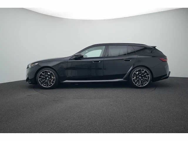 Bmw m5 touring 4.4 v8 hybride 728pk automaat 2025 nieuwe auto - afbeelding 23 van  69