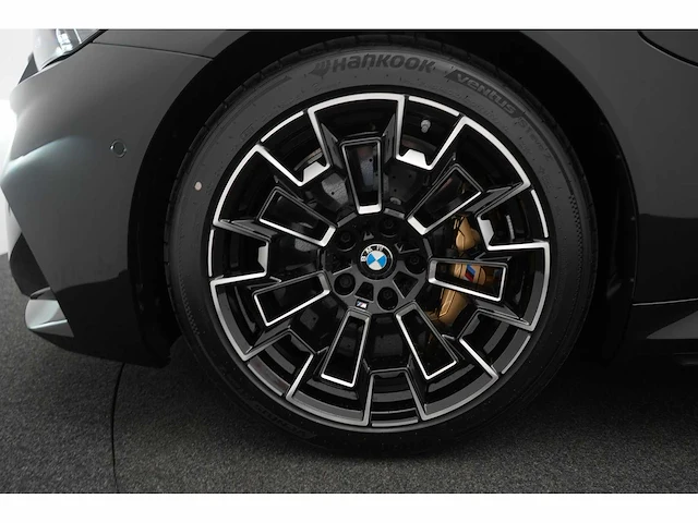 Bmw m5 touring 4.4 v8 hybride 728pk automaat 2025 nieuwe auto - afbeelding 50 van  69