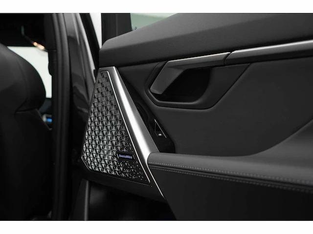 Bmw m5 touring 4.4 v8 hybride 728pk automaat 2025 nieuwe auto - afbeelding 57 van  69
