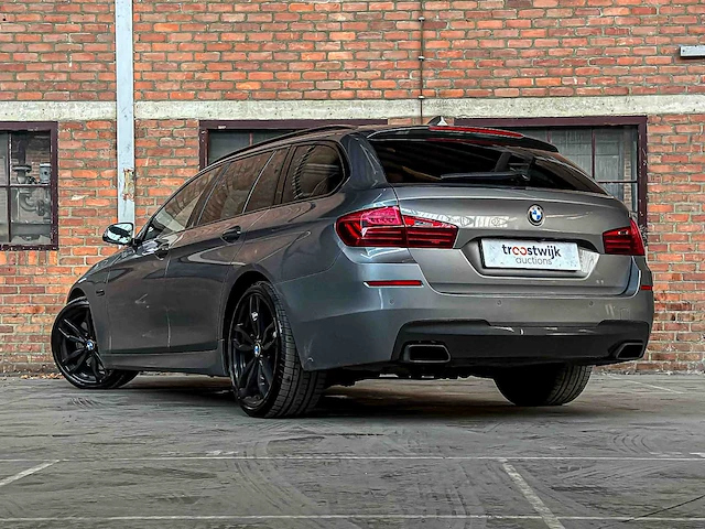 Bmw m550d touring xdrive 381pk 2014 (origineel-nl) 5-serie, 3-xfp-64 - afbeelding 5 van  77
