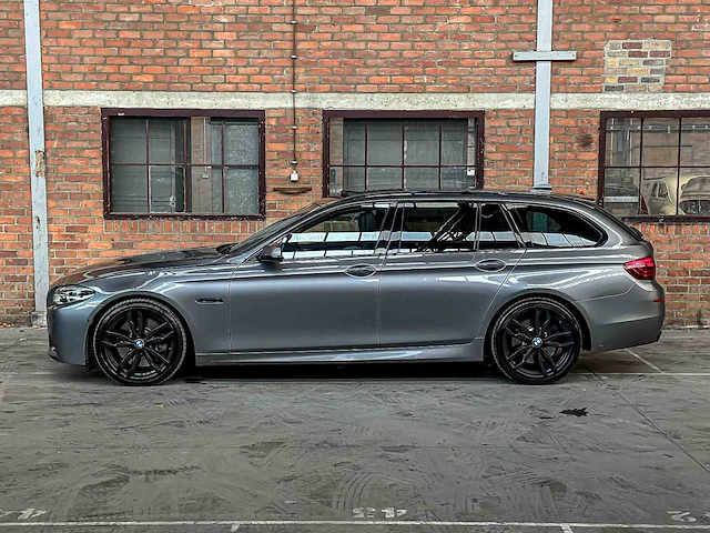 Bmw m550d touring xdrive 381pk 2014 (origineel-nl) 5-serie, 3-xfp-64 - afbeelding 6 van  77