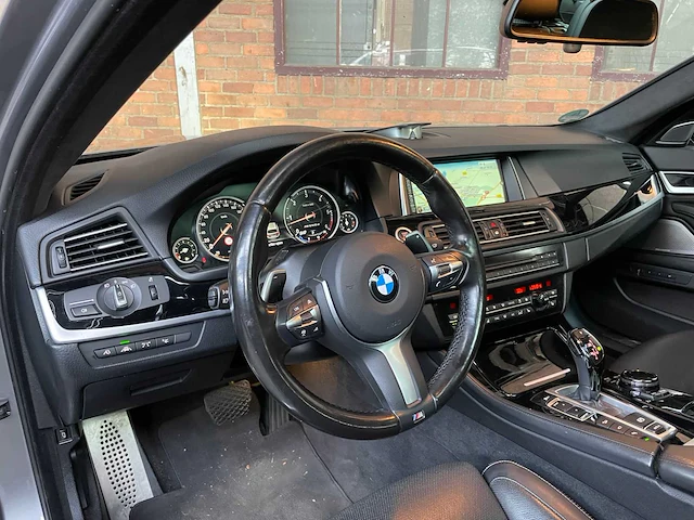 Bmw m550d touring xdrive 381pk 2014 (origineel-nl) 5-serie, 3-xfp-64 - afbeelding 7 van  77