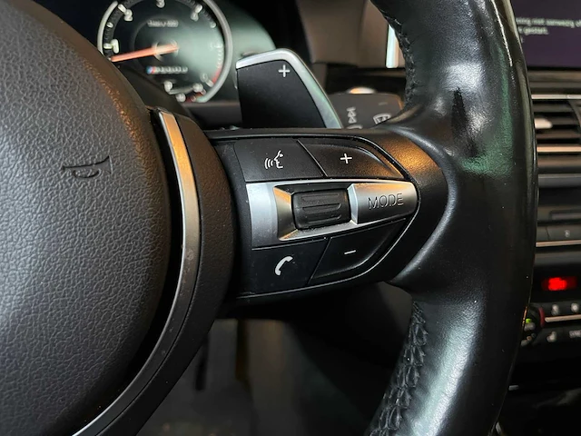 Bmw m550d touring xdrive 381pk 2014 (origineel-nl) 5-serie, 3-xfp-64 - afbeelding 10 van  77