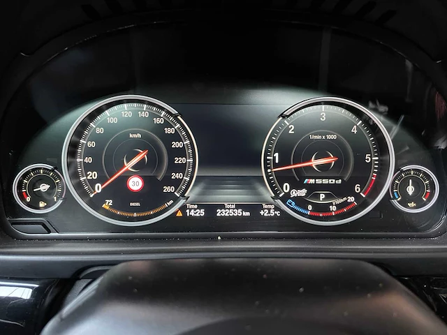 Bmw m550d touring xdrive 381pk 2014 (origineel-nl) 5-serie, 3-xfp-64 - afbeelding 17 van  77
