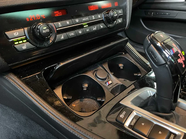 Bmw m550d touring xdrive 381pk 2014 (origineel-nl) 5-serie, 3-xfp-64 - afbeelding 22 van  77