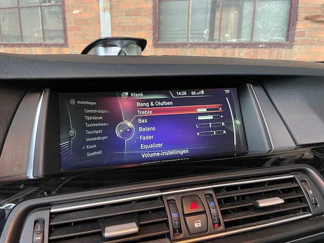 Bmw m550d touring xdrive 381pk 2014 (origineel-nl) 5-serie, 3-xfp-64 - afbeelding 33 van  77