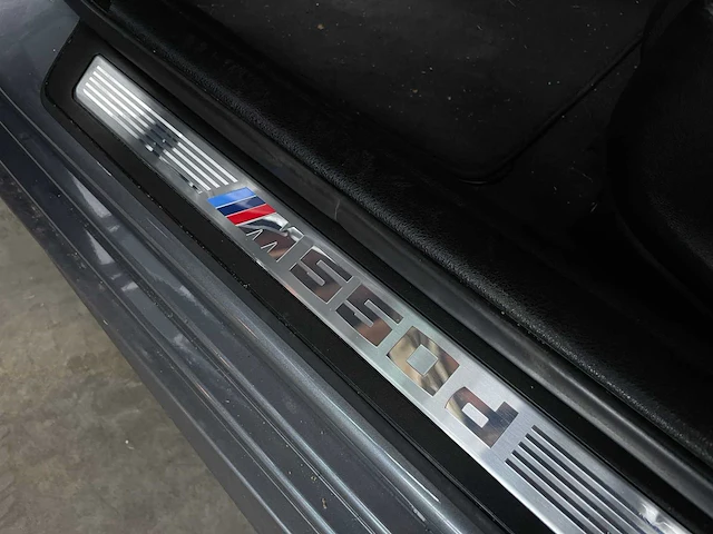 Bmw m550d touring xdrive 381pk 2014 (origineel-nl) 5-serie, 3-xfp-64 - afbeelding 37 van  77