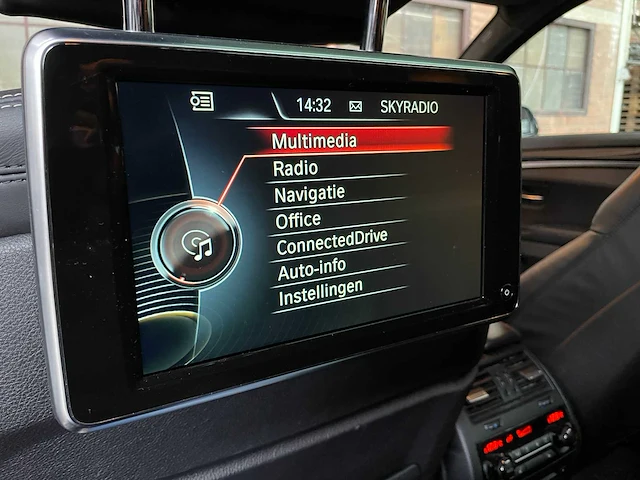Bmw m550d touring xdrive 381pk 2014 (origineel-nl) 5-serie, 3-xfp-64 - afbeelding 53 van  77