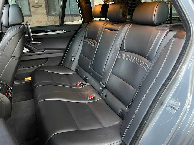 Bmw m550d touring xdrive 381pk 2014 (origineel-nl) 5-serie, 3-xfp-64 - afbeelding 61 van  77