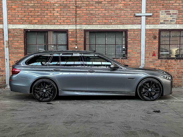 Bmw m550d touring xdrive 381pk 2014 (origineel-nl) 5-serie, 3-xfp-64 - afbeelding 67 van  77