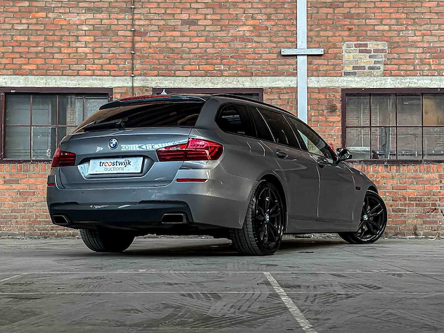 Bmw m550d touring xdrive 381pk 2014 (origineel-nl) 5-serie, 3-xfp-64 - afbeelding 77 van  77