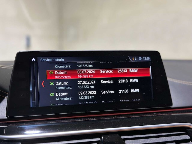 Bmw m550i xdrive high executive g30 462pk 2018 (origineel-nl), rs-253-r - afbeelding 41 van  65