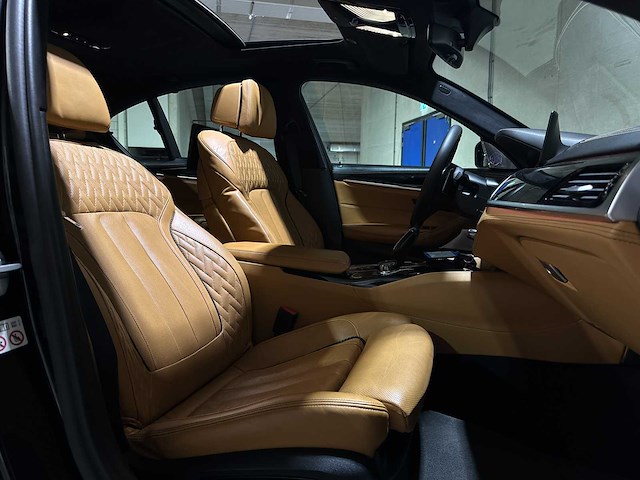Bmw m550i xdrive high executive g30 462pk 2018 (origineel-nl), rs-253-r - afbeelding 58 van  65