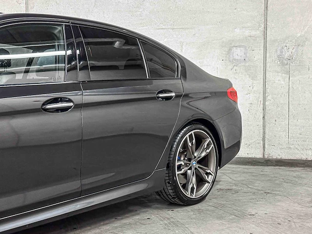 Bmw m550i xdrive high executive m-sport 462pk 2018 5-serie, n-650-kn - afbeelding 34 van  71