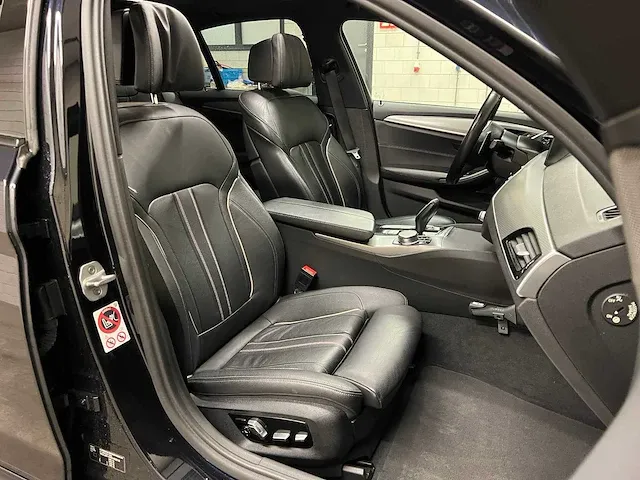 Bmw m550i xdrive m-sport high executive g30 462pk 2018 (origineel-nl) 5-serie, rk-103-v - afbeelding 55 van  59