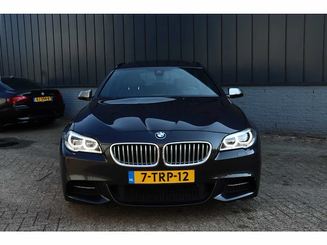 Bmw m550xd touring f10 full option & m-pakket automaat, 7-trp-12 - afbeelding 9 van  15
