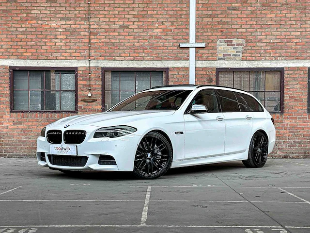 Bmw m550xd touring m-sport f11 381pk 2012 5-serie, gbn-87-t - afbeelding 1 van  51
