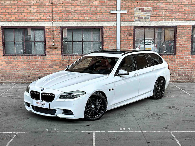 Bmw m550xd touring m-sport f11 381pk 2012 5-serie, gbn-87-t - afbeelding 23 van  51