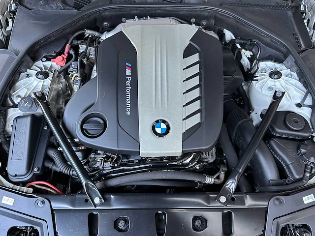 Bmw m550xd touring m-sport f11 381pk 2012 5-serie, gbn-87-t - afbeelding 46 van  51