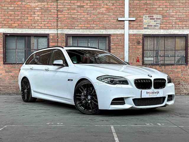 Bmw m550xd touring m-sport f11 381pk 2012 5-serie, gbn-87-t - afbeelding 48 van  51