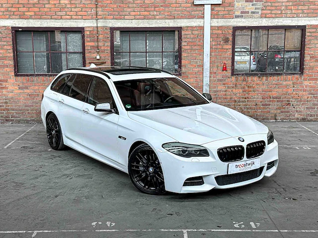 Bmw m550xd touring m-sport f11 381pk 2012 5-serie, gbn-87-t - afbeelding 49 van  51