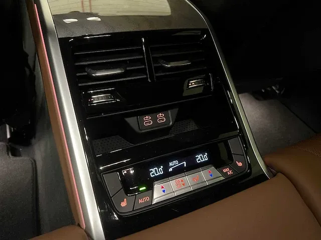 Bmw m8 competition gran coupé 625pk -carbon- 2023 orig-nl, s-676-pg - afbeelding 22 van  62