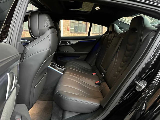 Bmw m850i gran coupé 4.4 v8 xdrive high executive 532pk 2021 8-serie, p-594-lk - afbeelding 31 van  57