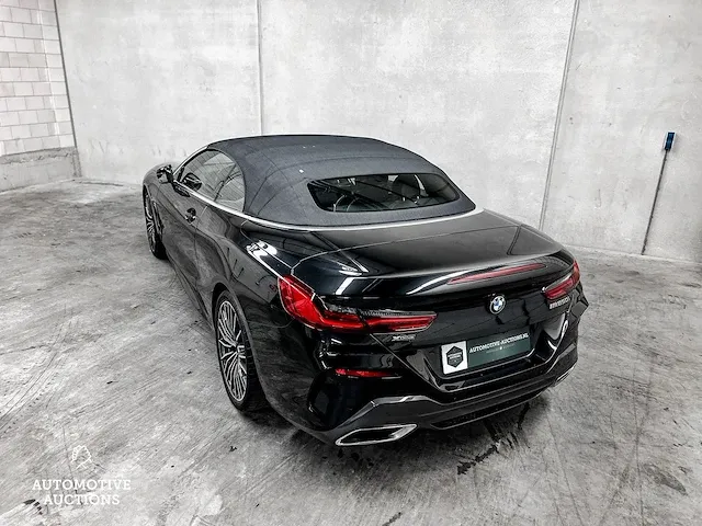 Bmw m850i xdrive 4.4 v8 high executive g14530pk 2019 -orig. nl- cabriolet 8-serie, zb-634-s - afbeelding 29 van  83