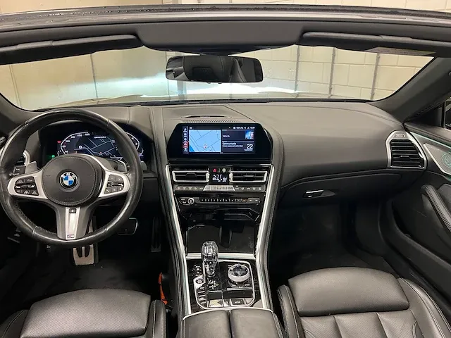 Bmw m850i xdrive 4.4 v8 high executive g14530pk 2019 -orig. nl- cabriolet 8-serie, zb-634-s - afbeelding 31 van  83