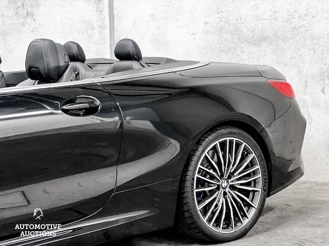 Bmw m850i xdrive 4.4 v8 high executive g14530pk 2019 -orig. nl- cabriolet 8-serie, zb-634-s - afbeelding 45 van  83