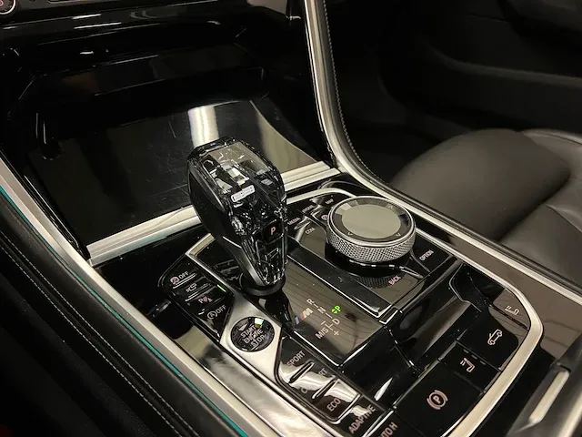Bmw m850i xdrive 4.4 v8 high executive g14530pk 2019 -orig. nl- cabriolet 8-serie, zb-634-s - afbeelding 63 van  83