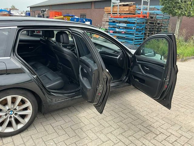 Bmw stationwagen personenauto - afbeelding 5 van  39