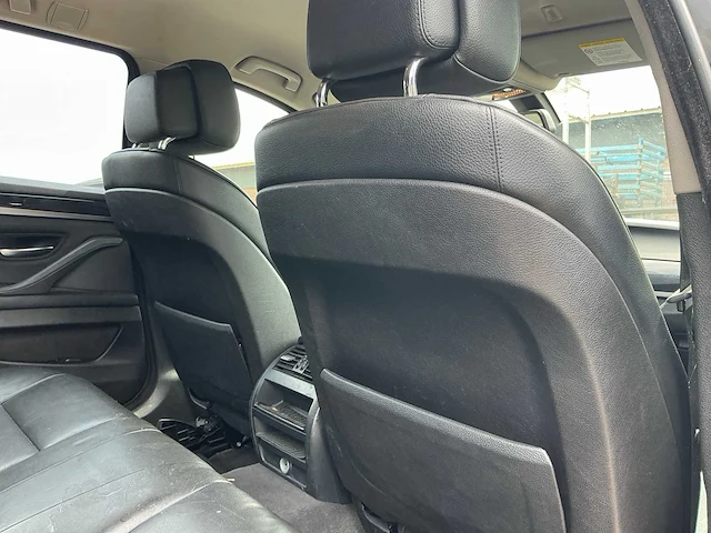 Bmw stationwagen personenauto - afbeelding 17 van  39