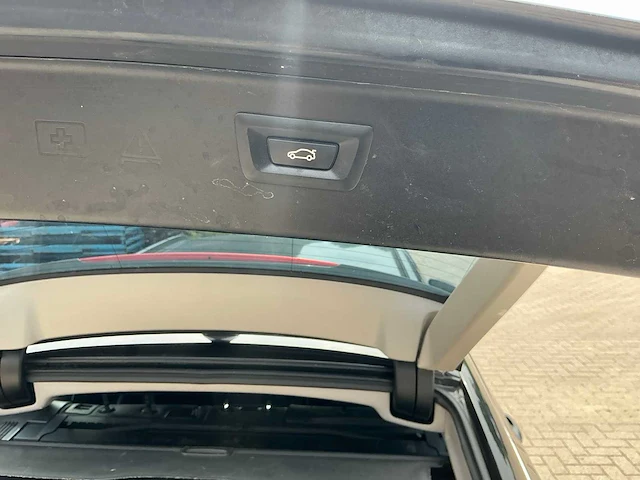 Bmw stationwagen personenauto - afbeelding 20 van  39